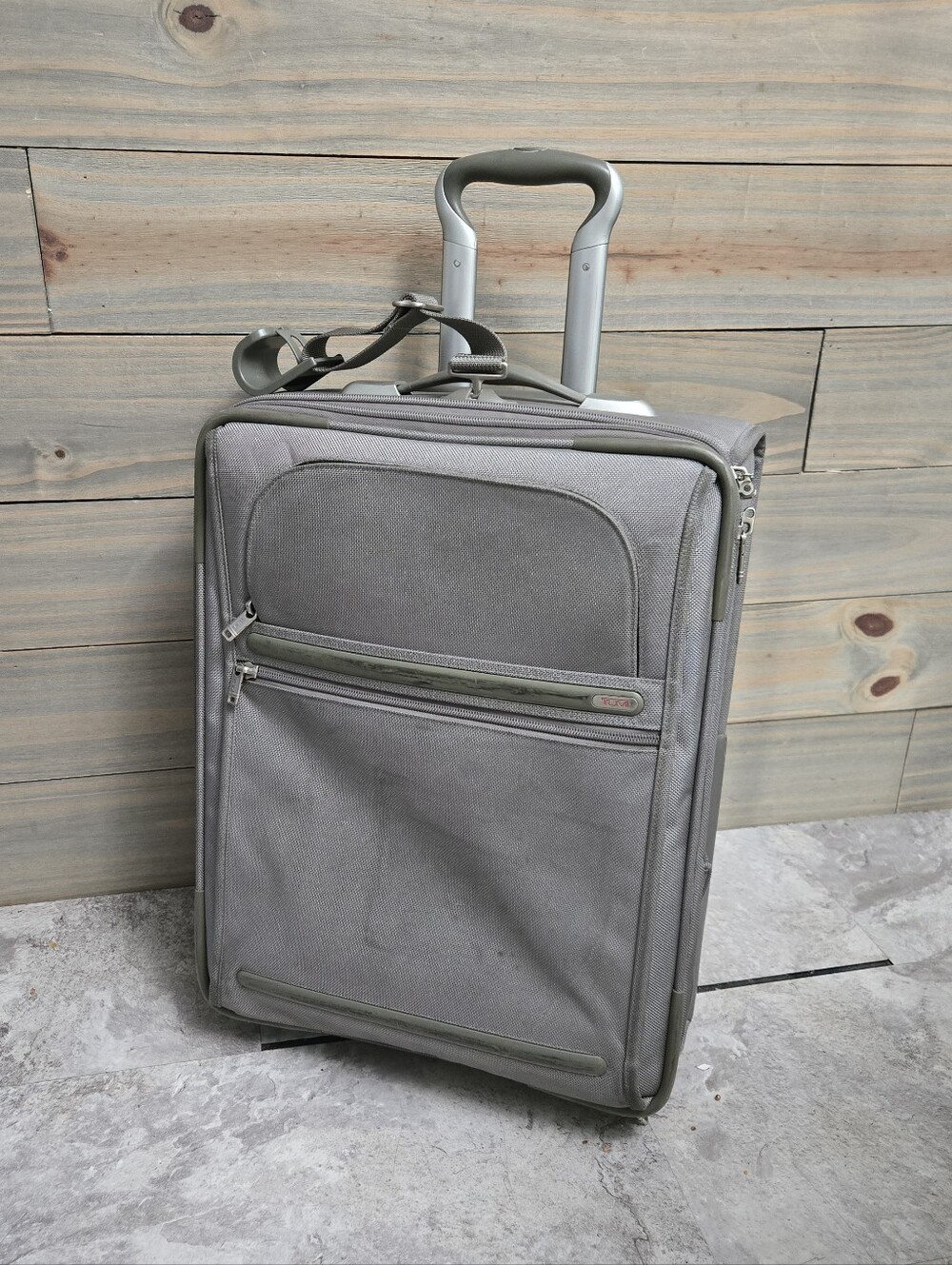 TUMI 22026S4 Silver 26" Wheeled Upright Expandable Suitcase Ballistic Nylon